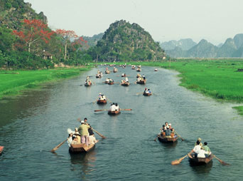 Perfume Pagoda Tour full Day Perfume Pagoda Tour full Day